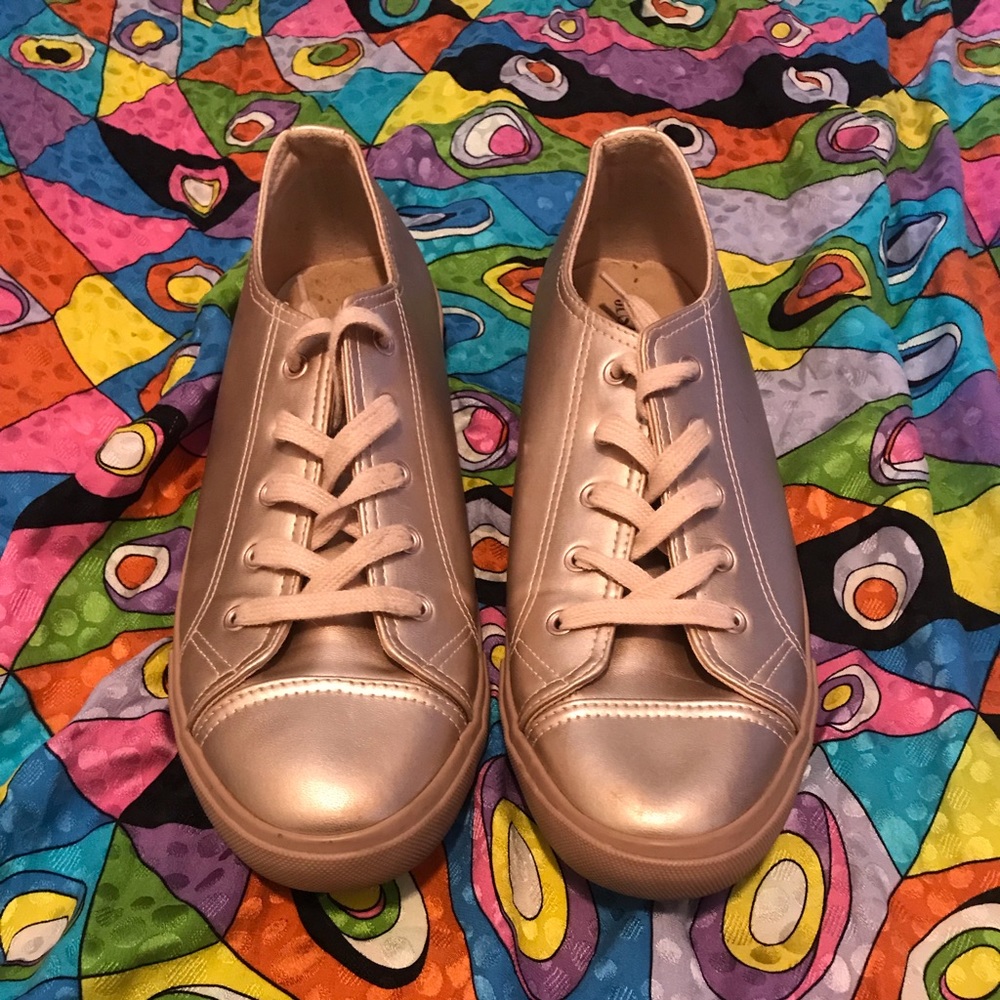 Justfab! Morina rose gold sneakers brand new! 💕